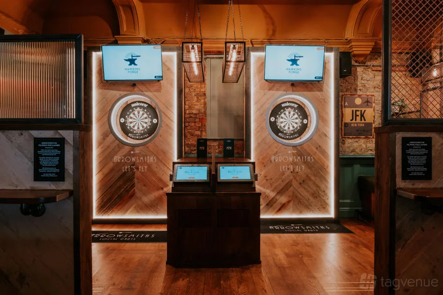 Arrowsmiths Clapham, darts in Clapham