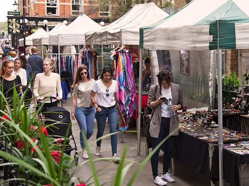 Camden Passage Antiques Market, antiques market in Islington