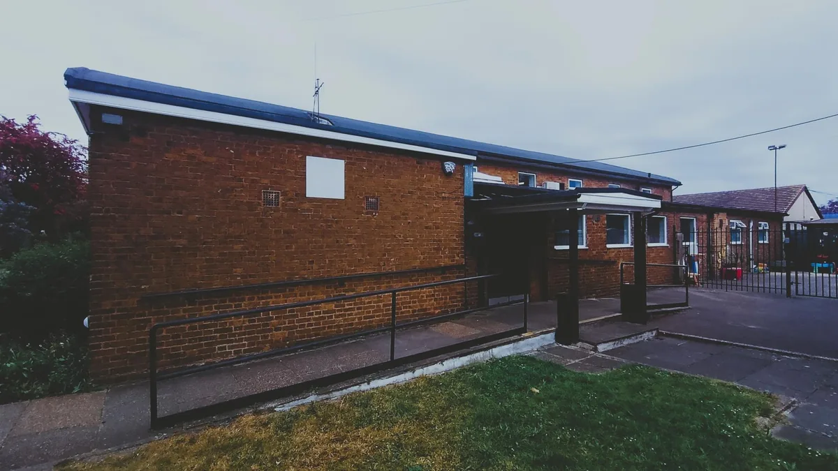 CR Catholic Club, pool in Collier Row / Romford (RM5)