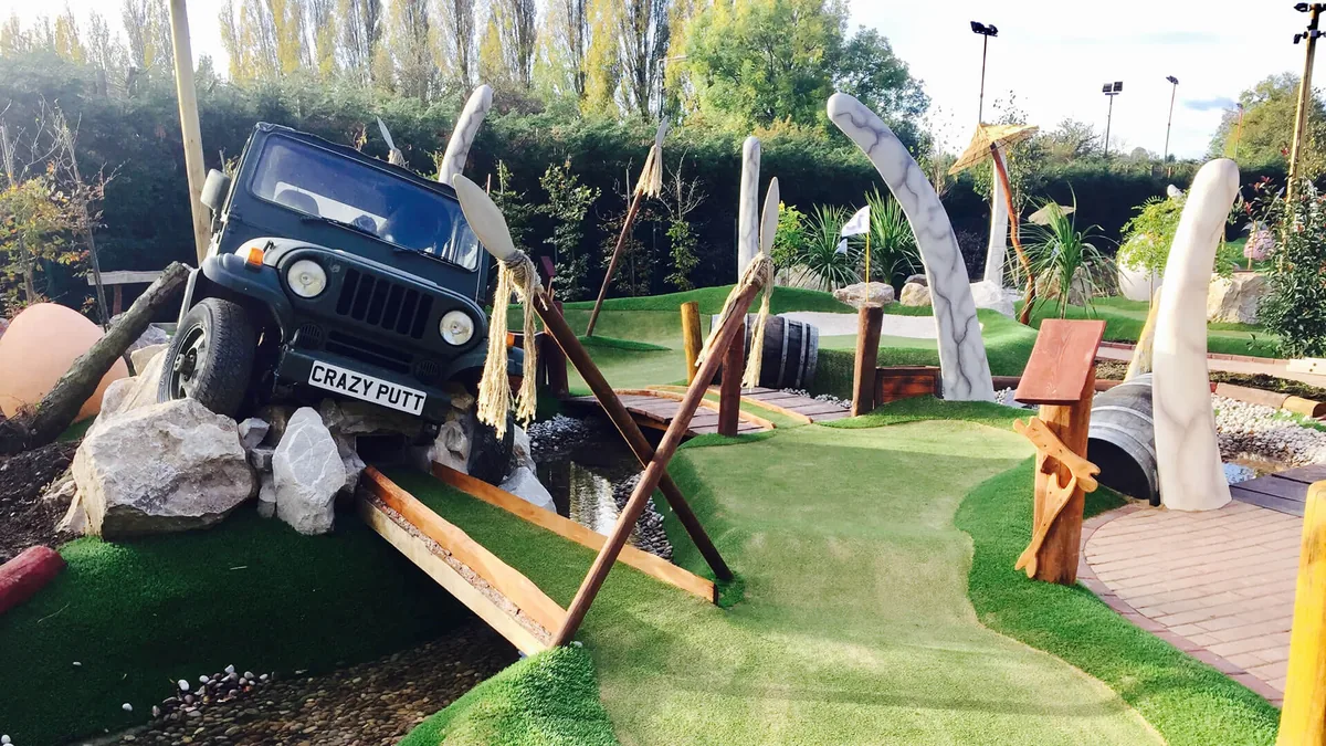 CrazyPutt Adventure Golf Greenwich Peninsula, mini-golf in Greenwich