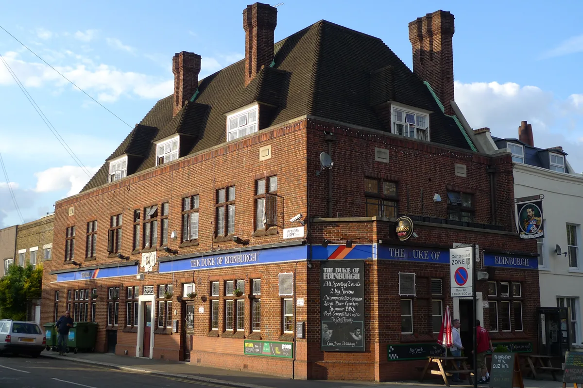 Duke of Edinburgh (Brixton), darts in Brixton (Lambeth), SW9