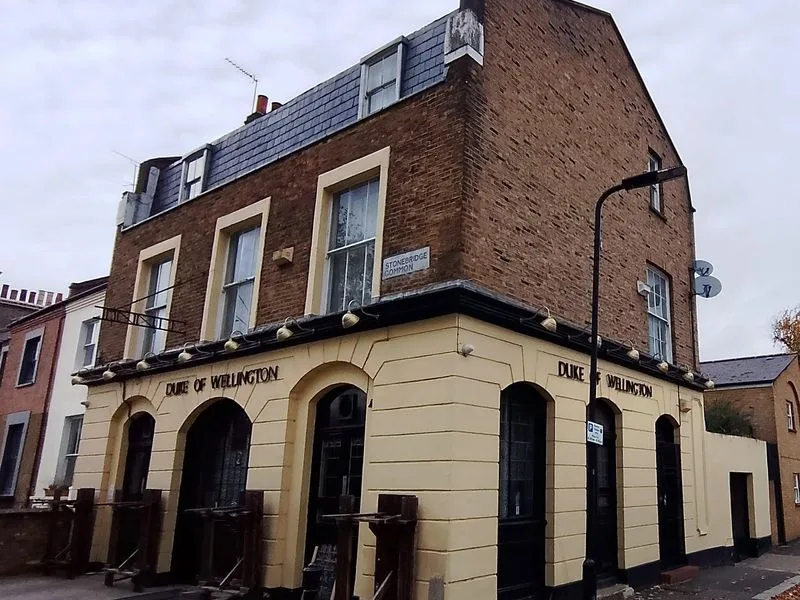 Duke of Wellington, darts in Haggerston, Hackney