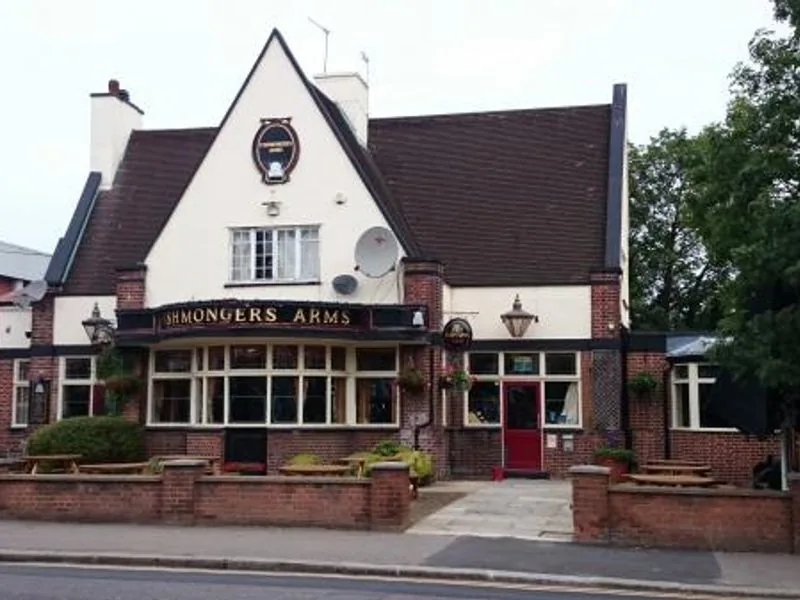 Fishmongers Arms, pool in Southgate / Winchmore Hill