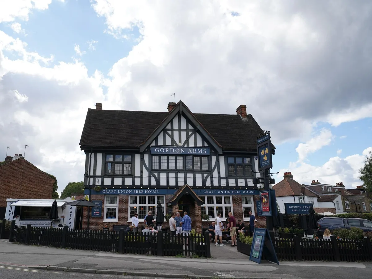 Gordon Arms, darts in Chislehurst