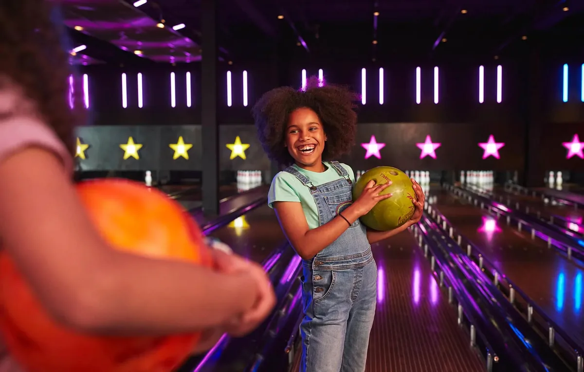 Hollywood Bowl Tolworth Surbiton, bowling in Surbiton