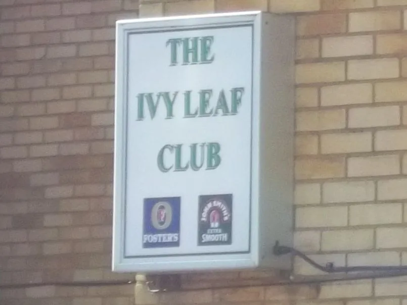 Ivy Leaf Club Uxbridge, pool in Uxbridge (UB8)