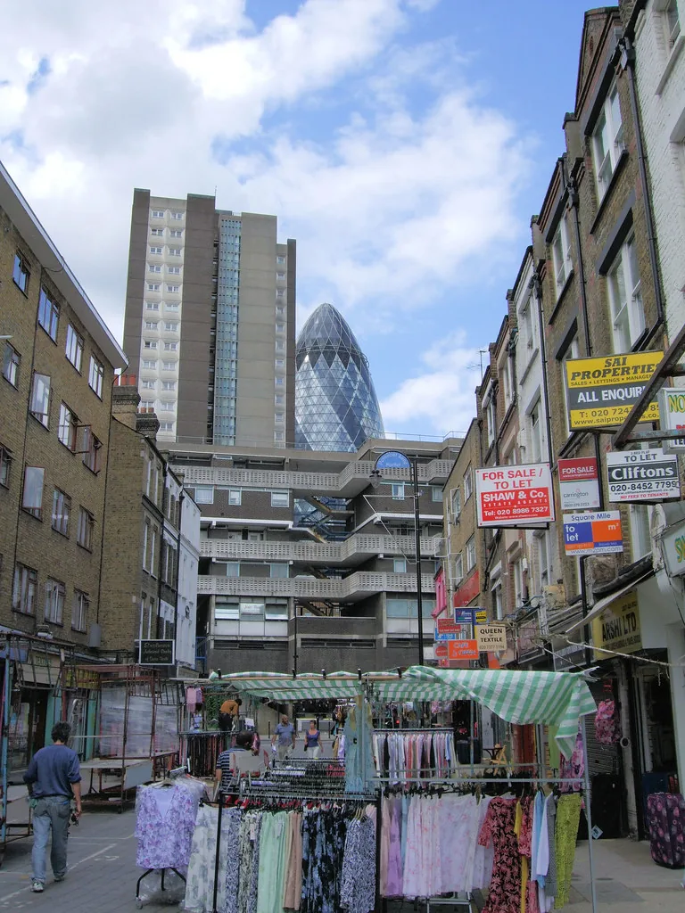 Petticoat Lane Market, market in Aldgate