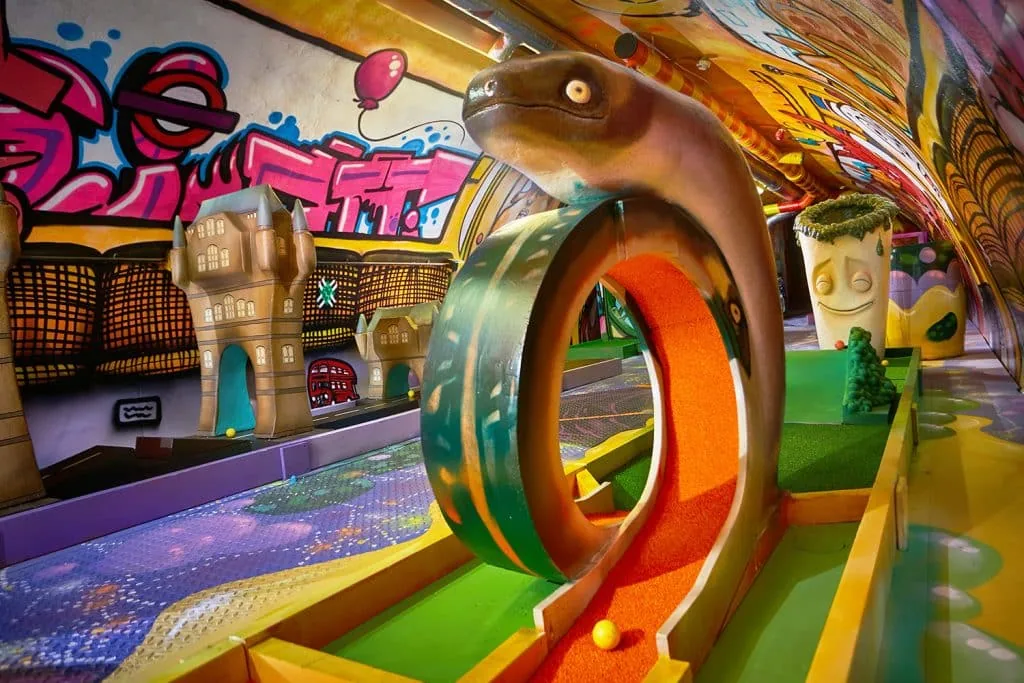 Plonk Crazy Golf Borough Market, mini-golf in Borough