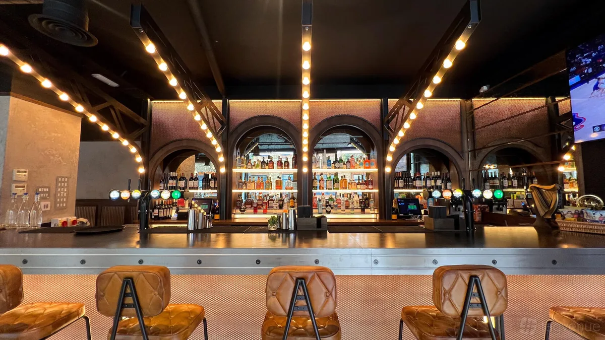 Pulse Bar London Bridge, shuffleboard in London Bridge