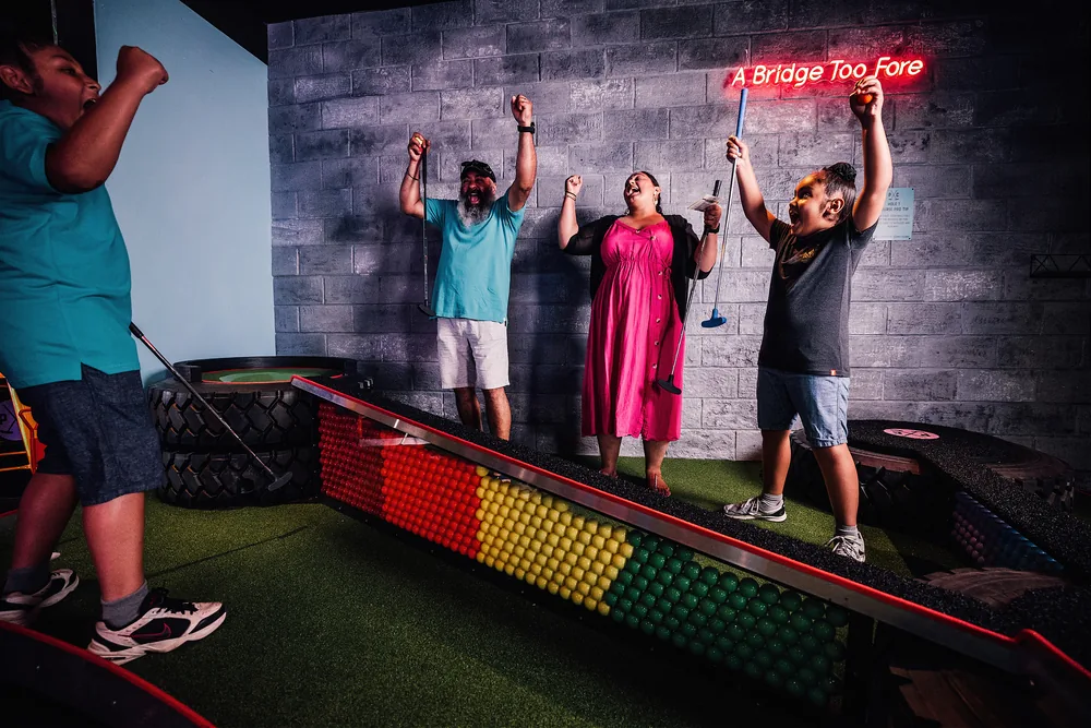 Putt Club London Edmonton, mini-golf in Edmonton