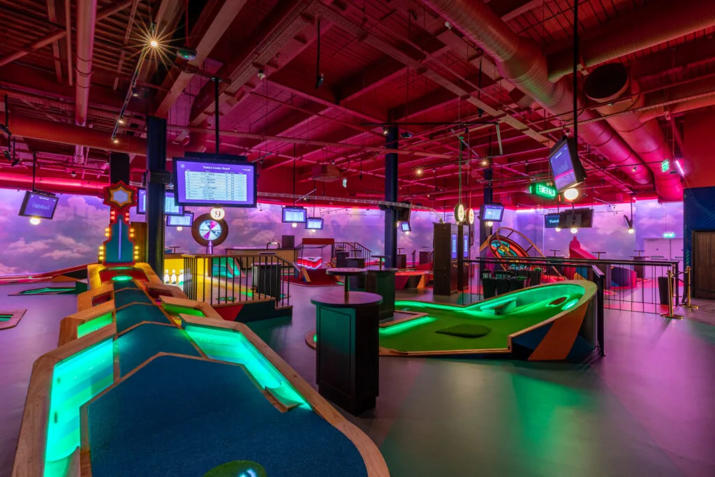 Puttshack Lakeside, mini-golf in Lakeside