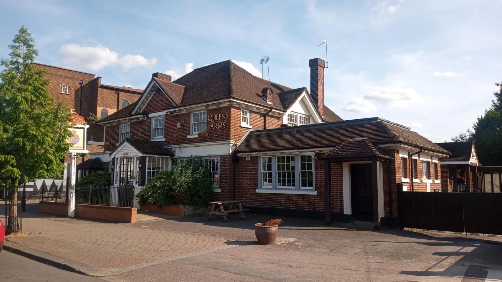 Queens Arms