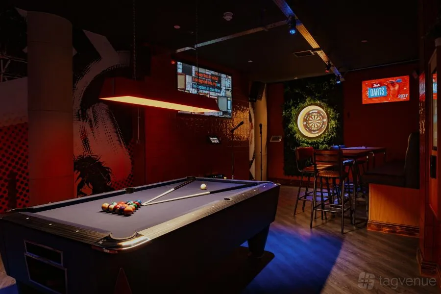 Roxy Ball Room St Mary Axe, darts in St Mary Axe
