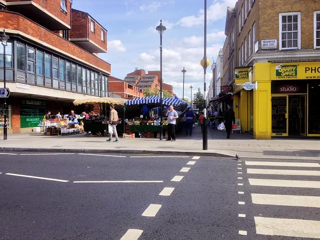 Tachbrook Street Market, market in Pimlico