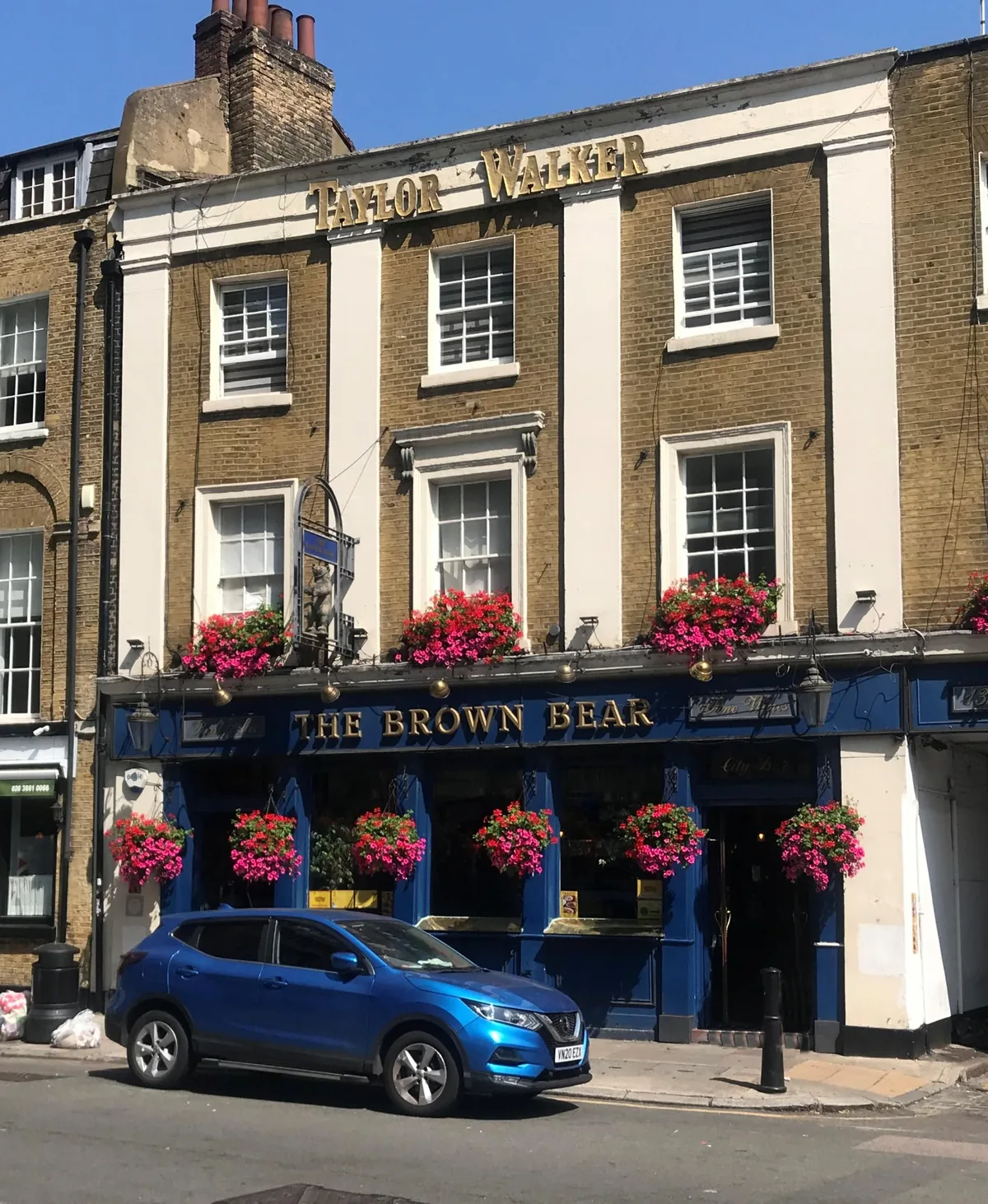 The Brown Bear, darts in Aldgate (Tower Hamlets), E1