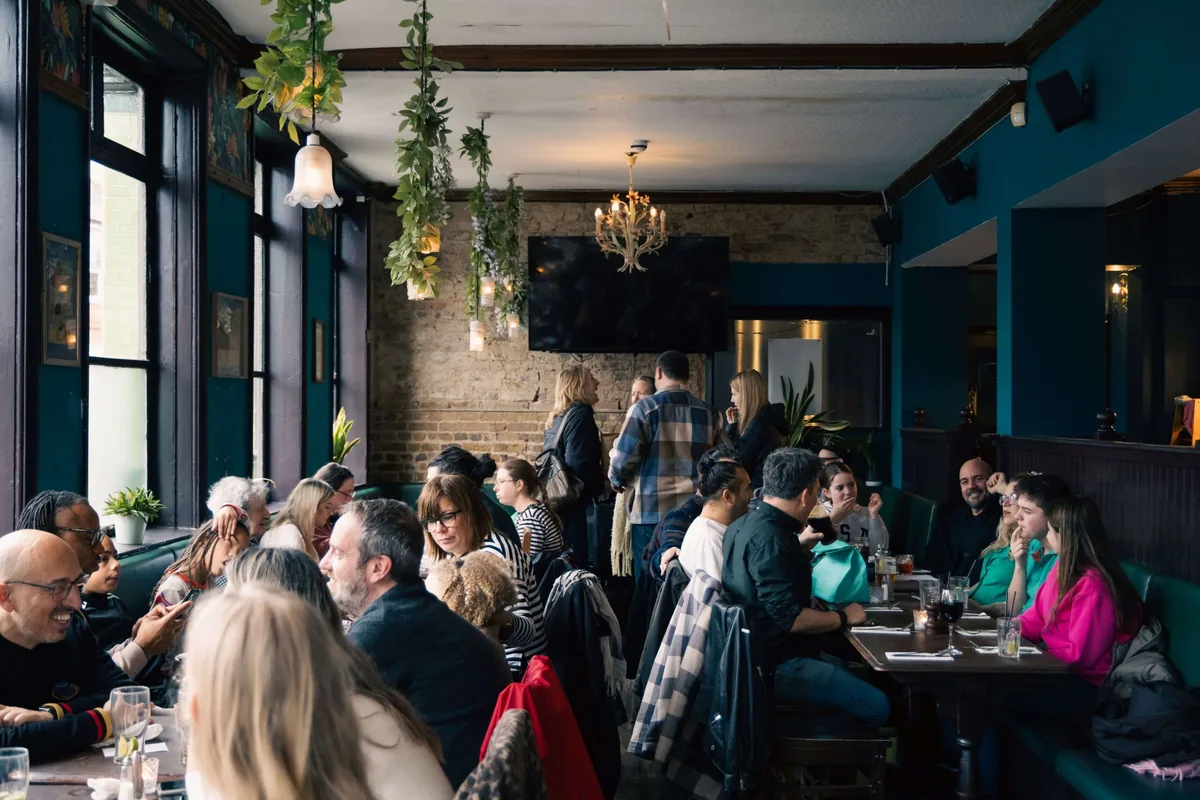 The Chequers, pool in Walthamstow
