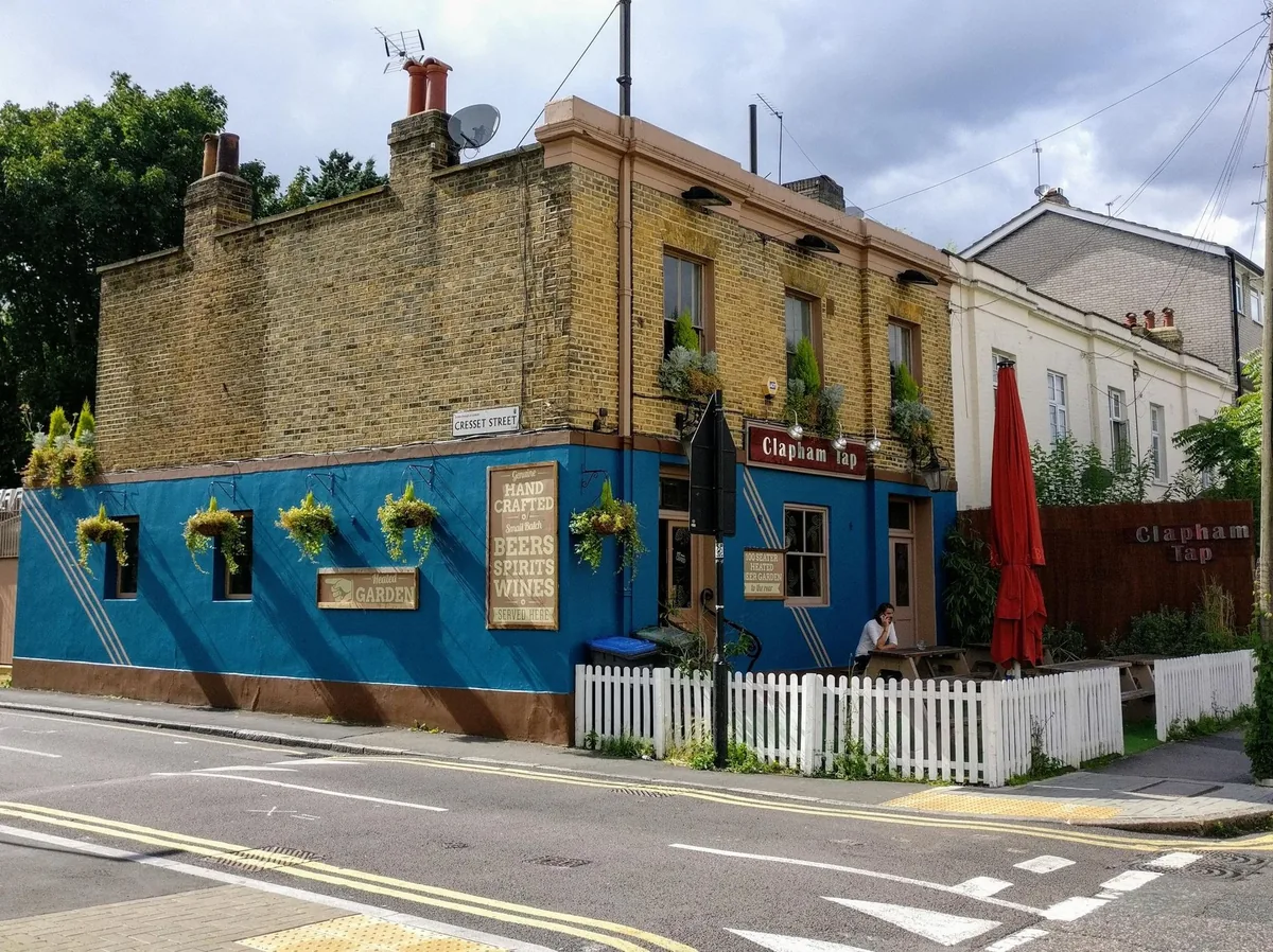 The Clapham Tap, darts in Clapham