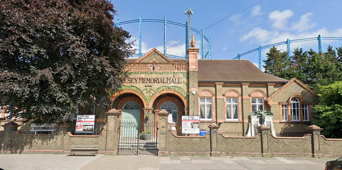 The Livesey Memorial Hall, darts in Sydenham / Bellingham (Lewisham), SE6