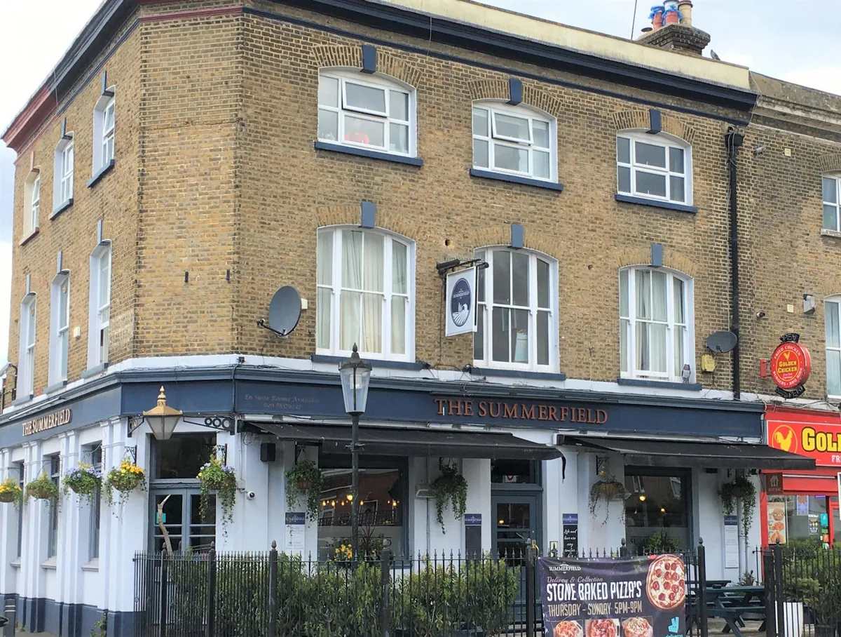 The Summerfield, darts in Lee (Lewisham), SE12