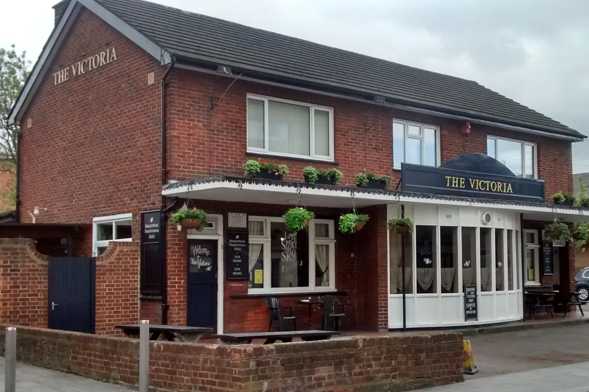 The Victoria (Barking), pool in Barking (IG11)