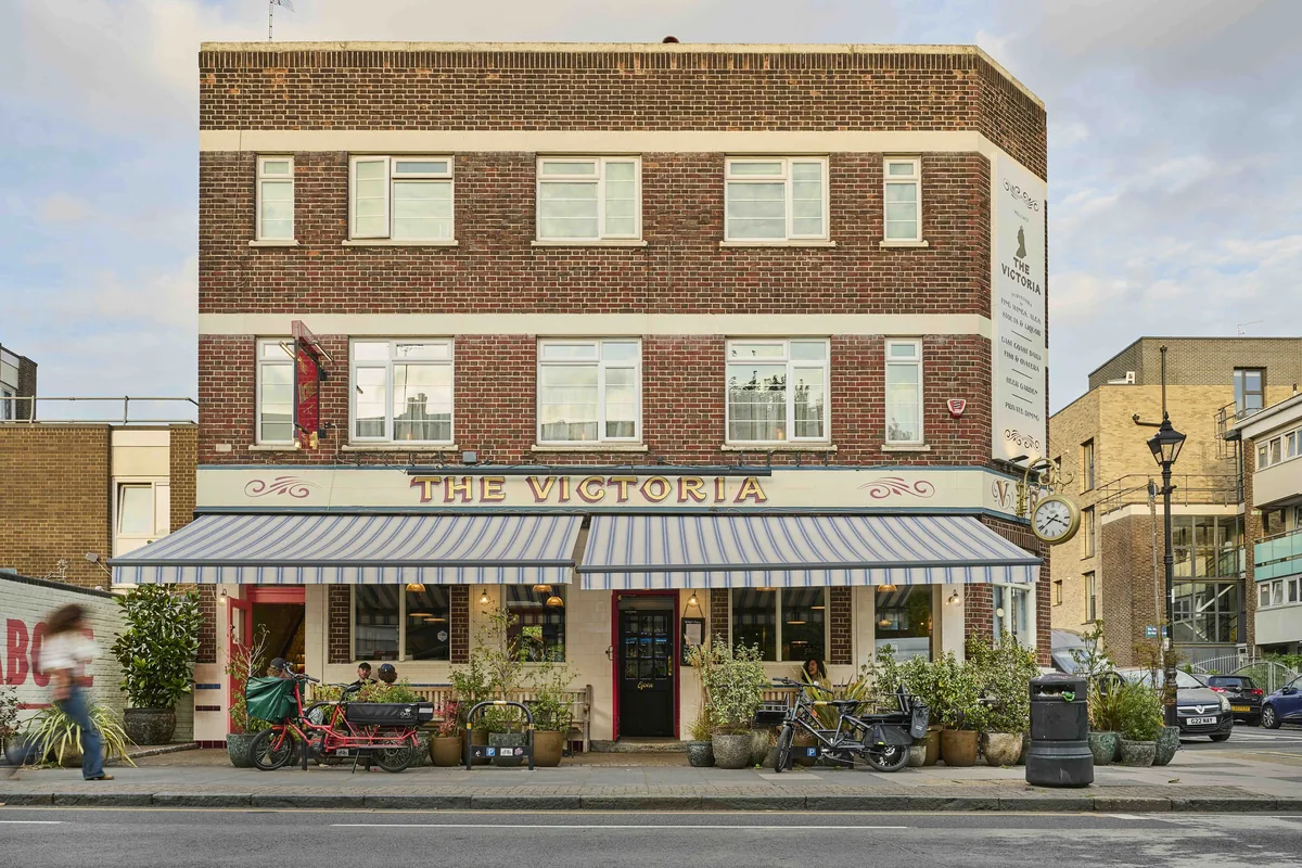 The Victoria (Bow), darts in Bow (Tower Hamlets), E3