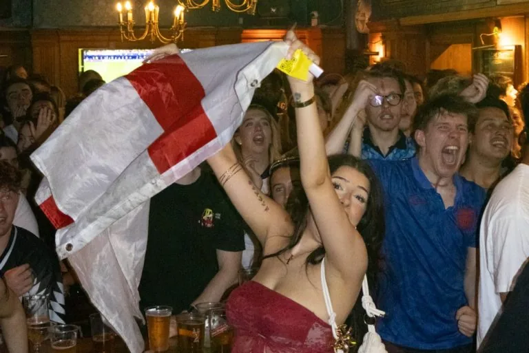 The White Horse, pool in Peckham