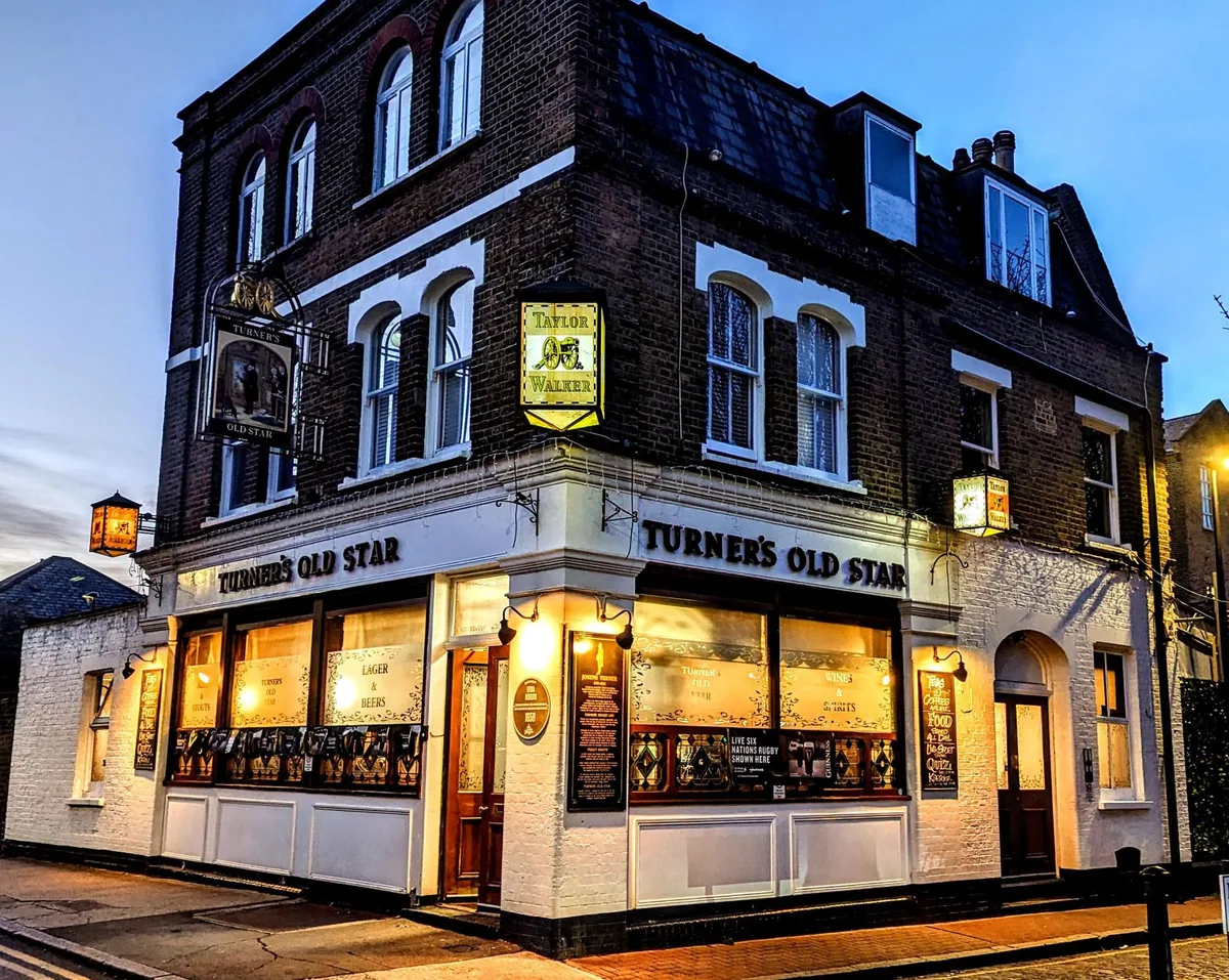 Turner's Old Star, darts in Wapping (Tower Hamlets), E1W