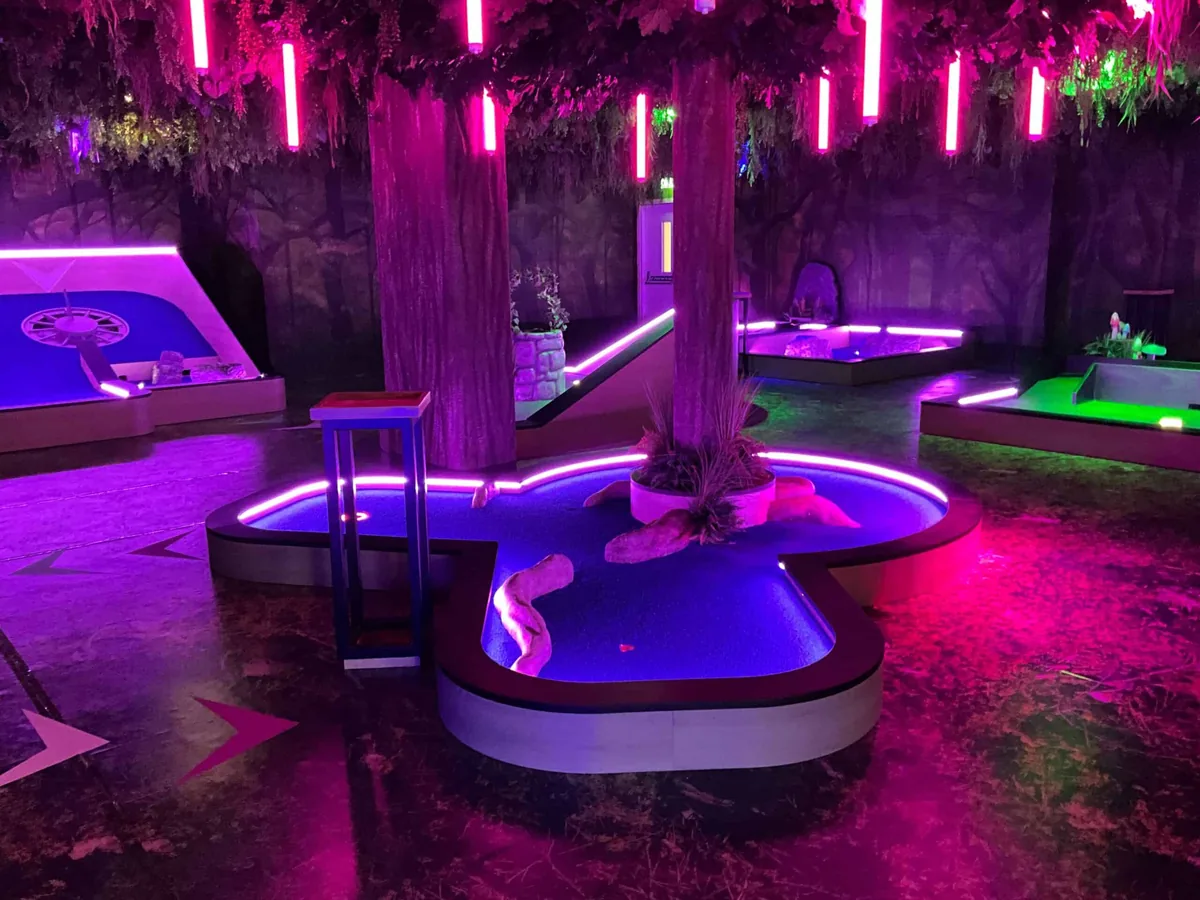 Walthamstow Go Go Golf Waltham Forest, mini-golf in Waltham Forest