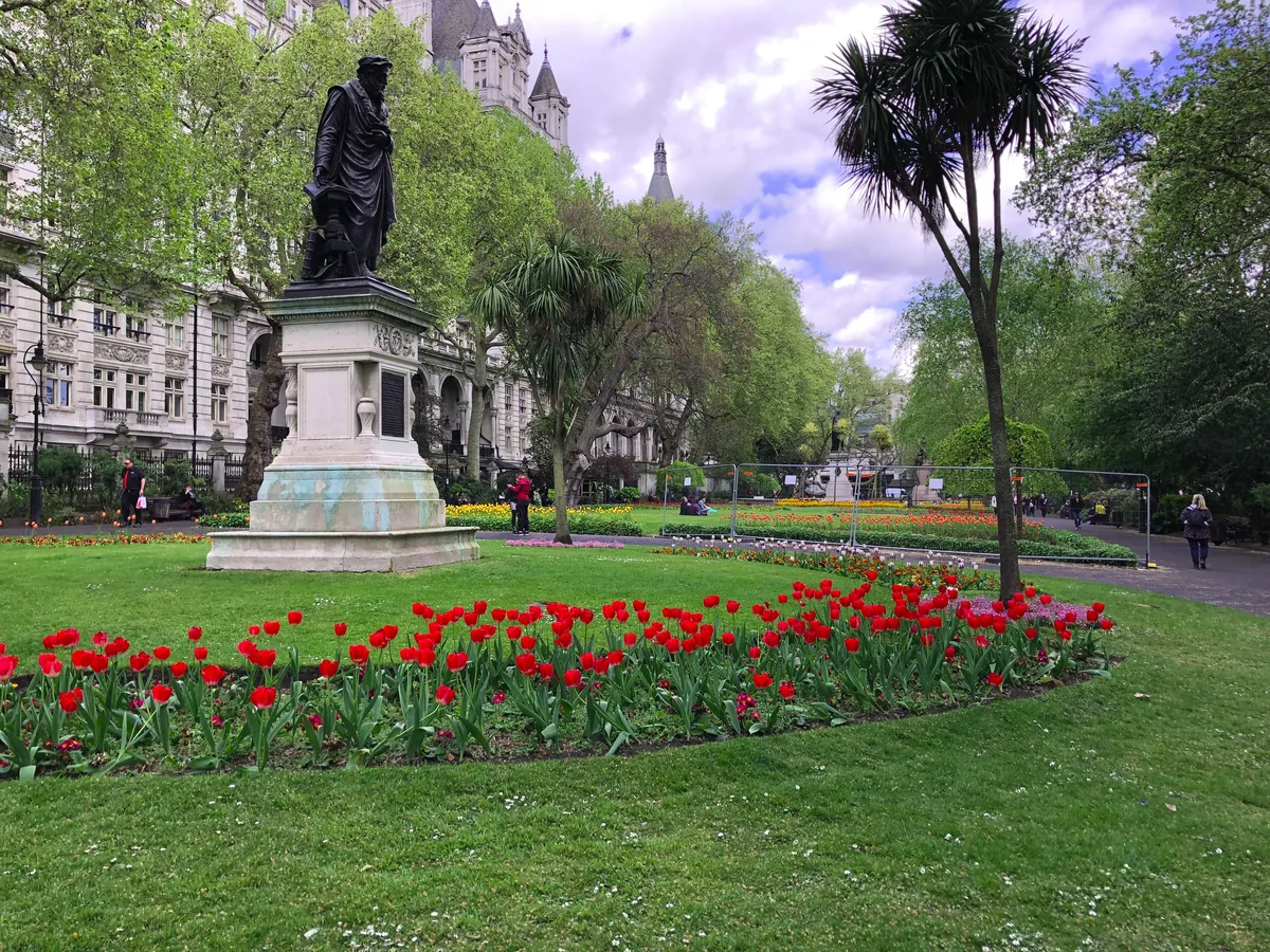 Whitehall Gardens (Victoria Embankment), ping-pong in Westminster